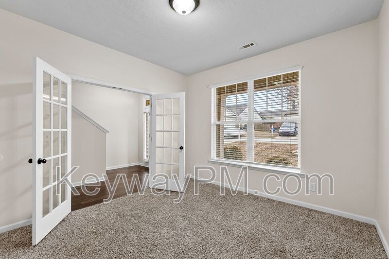 307 Crowne Heights Way - Chamblin Ridge property image