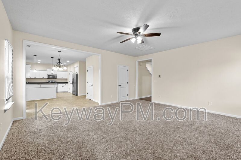 307 Crowne Heights Way - Chamblin Ridge property image