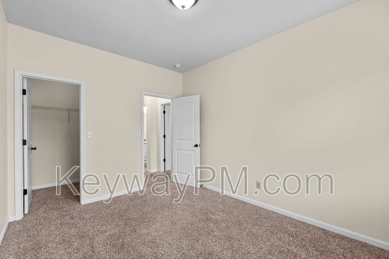 307 Crowne Heights Way - Chamblin Ridge property image