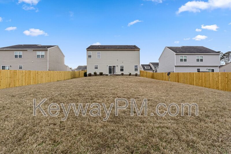 307 Crowne Heights Way - Chamblin Ridge property image