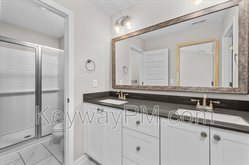 232 Linsmore Lane - Canterbury Farms property image