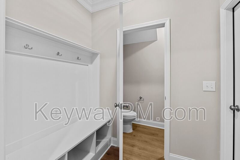 527 Yuma Lane- Village Square property image