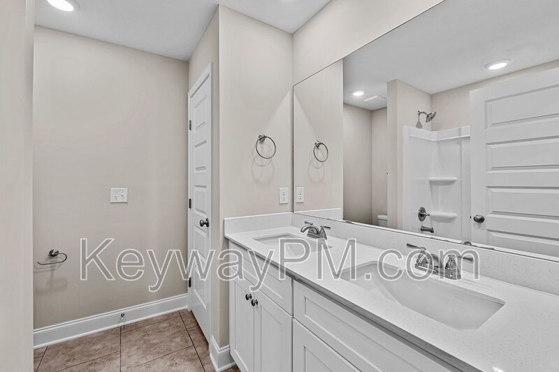 527 Yuma Lane- Village Square property image