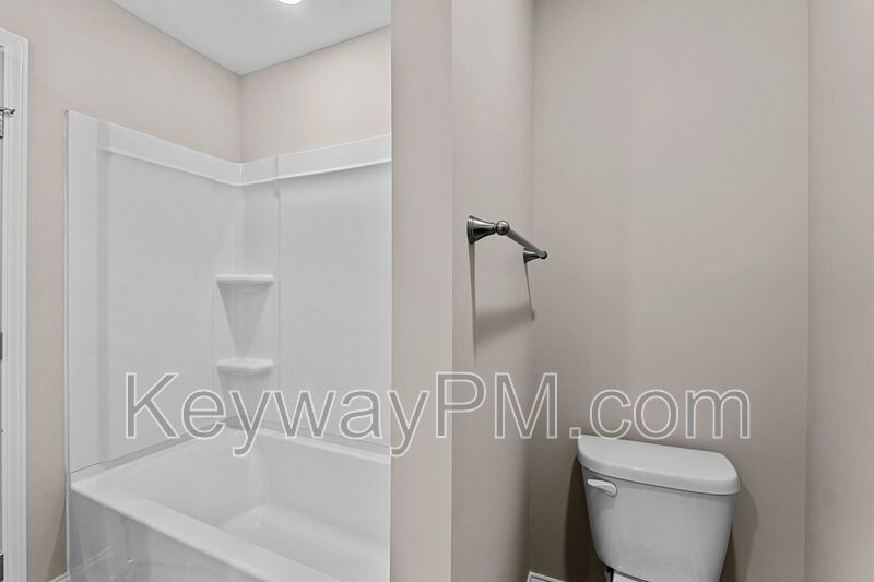 527 Yuma Lane- Village Square property image