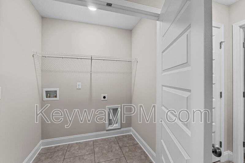 527 Yuma Lane- Village Square property image