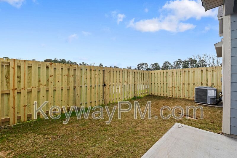 527 Yuma Lane- Village Square property image