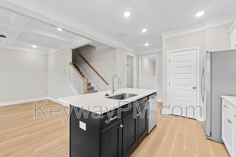 521 Yuma Lane - Village Square property image