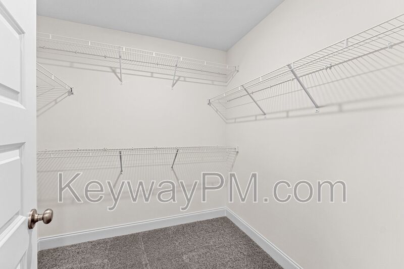 521 Yuma Lane - Village Square property image