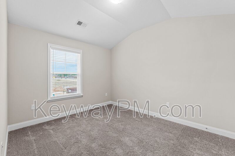 521 Yuma Lane - Village Square property image