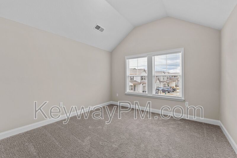 521 Yuma Lane - Village Square property image