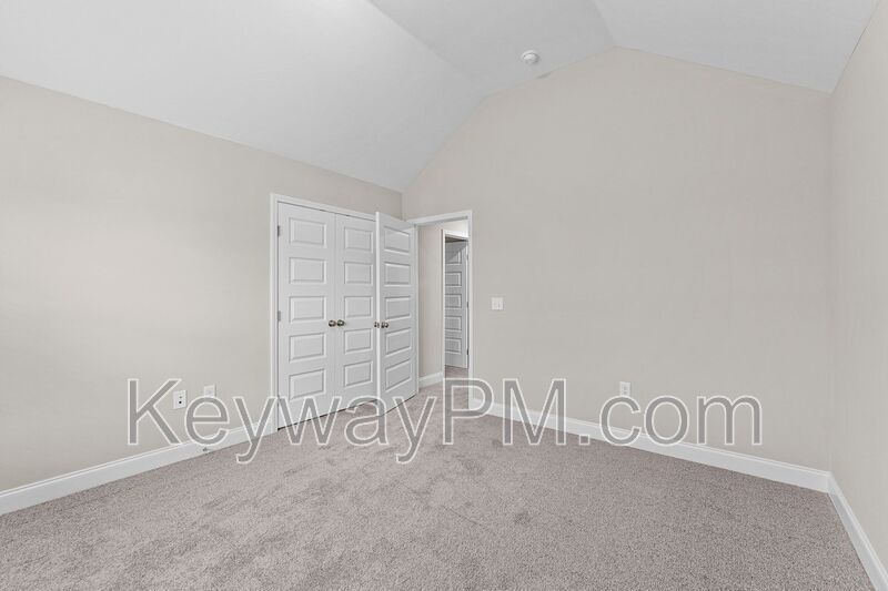 521 Yuma Lane - Village Square property image