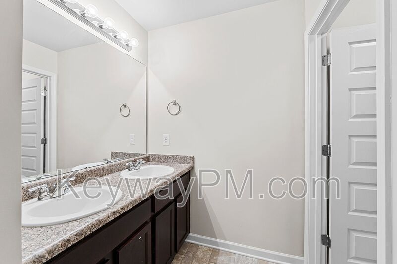 5033 Vine Lane - Pepper Hill property image