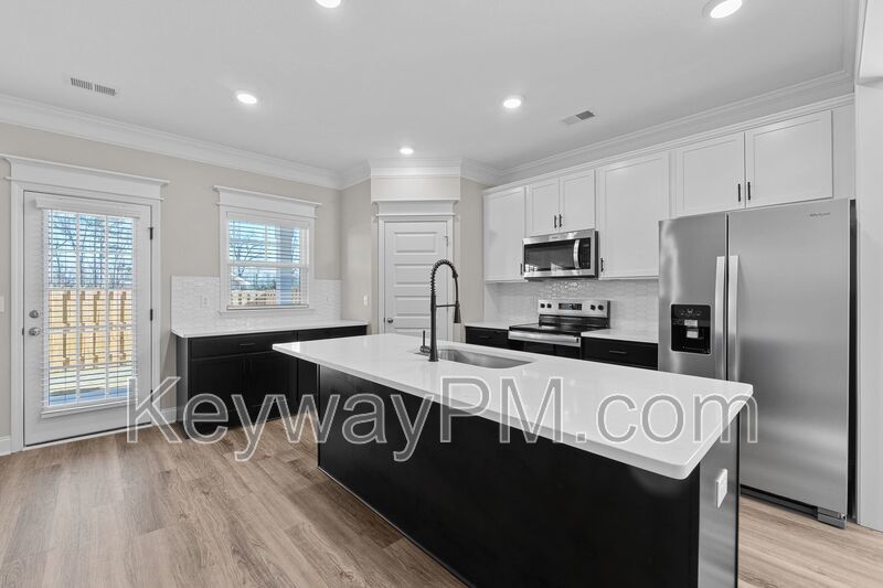 2024 Denmark Avenue SE- Miller Landing property image