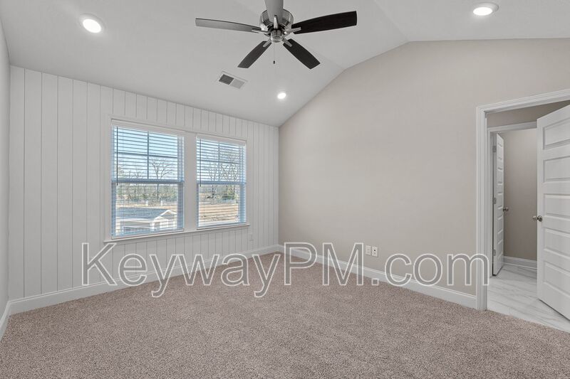 2024 Denmark Avenue SE- Miller Landing property image