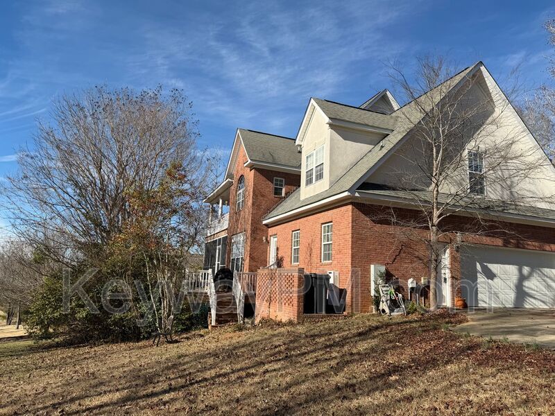 529 John Fox Run property image