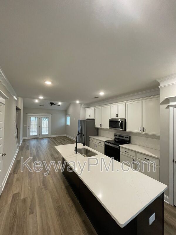 8057 Kinsale Avenue SE-Miller Landing property image