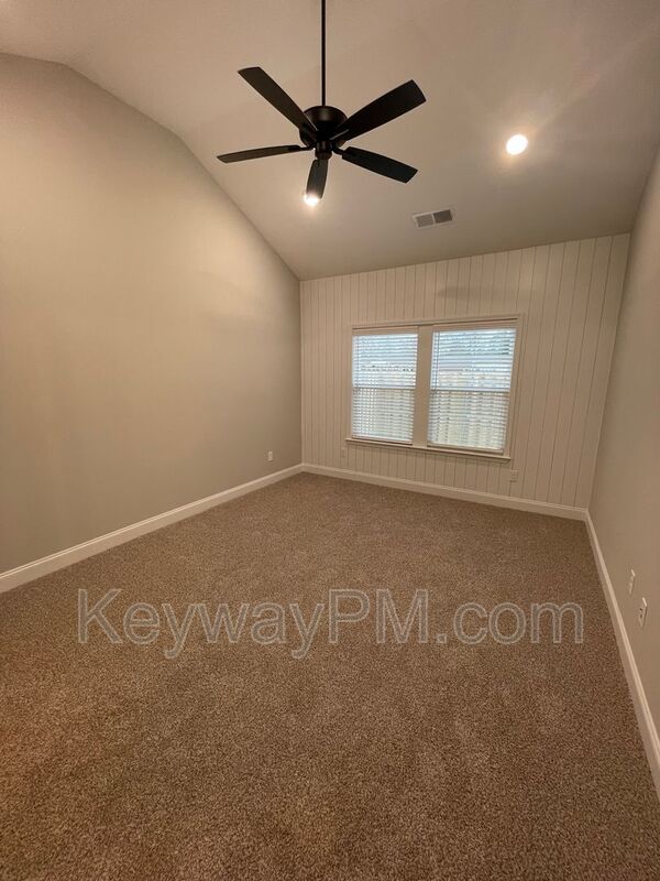 8057 Kinsale Avenue SE-Miller Landing property image