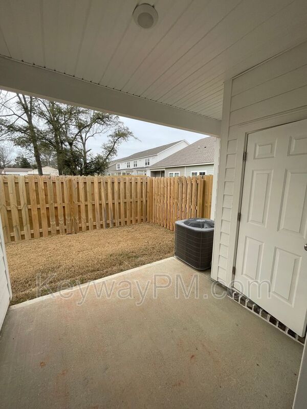 8057 Kinsale Avenue SE-Miller Landing property image