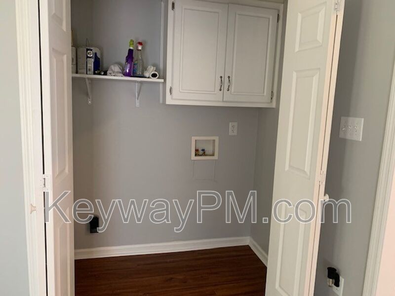 18 Fowkewood Court - Edgewood Heights property image