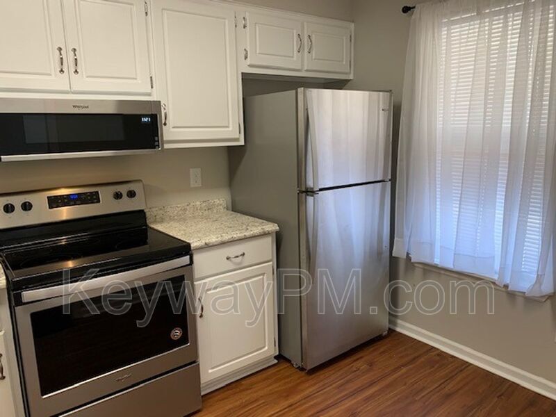 18 Fowkewood Court - Edgewood Heights property image