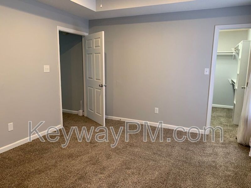 18 Fowkewood Court - Edgewood Heights property image