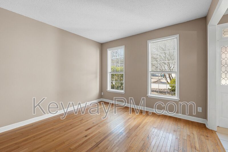 1063 Walton's Pass - Walton's Pass property image