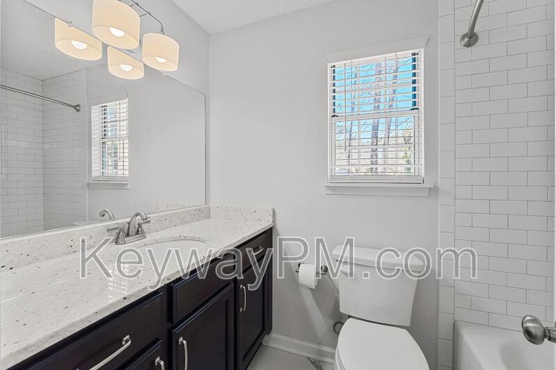 4756 Red Leaf Way - Maple Creek property image