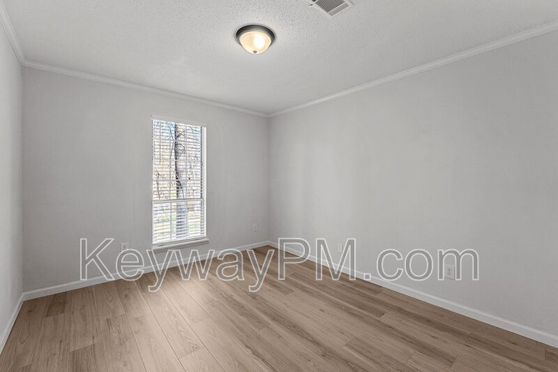 4756 Red Leaf Way - Maple Creek property image