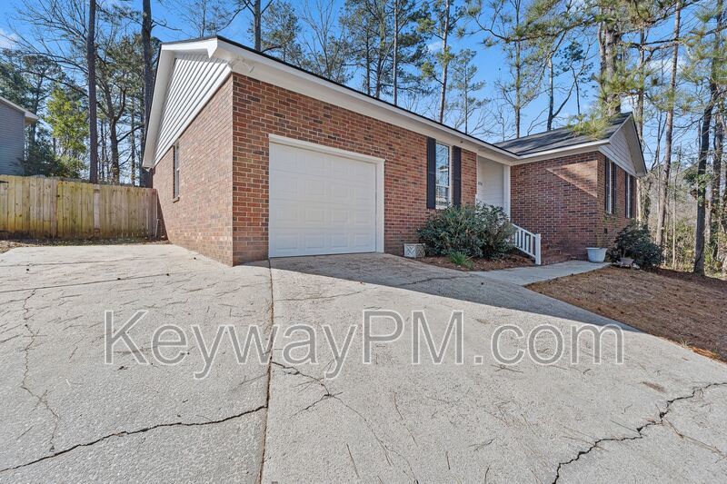 4756 Red Leaf Way - Maple Creek property image