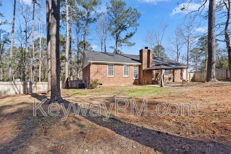 4756 Red Leaf Way - Maple Creek property image