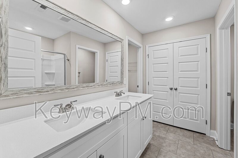 563 Yuma - Village Square property image