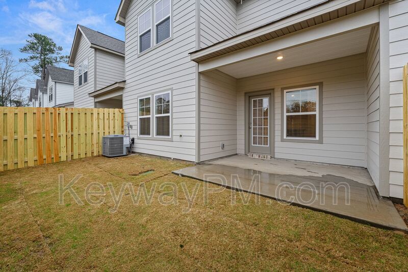 563 Yuma - Village Square property image