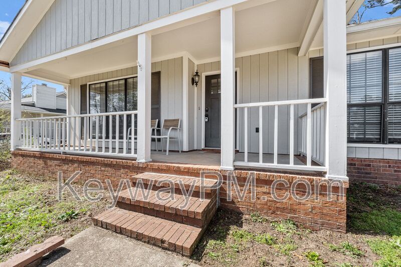 137 Crawford Drive - Kensington property image