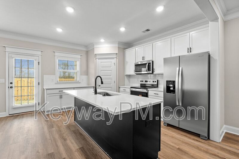 2076 Denmark Avenue SEMiller Landing property image