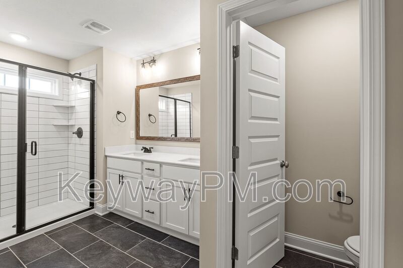 2076 Denmark Avenue SEMiller Landing property image