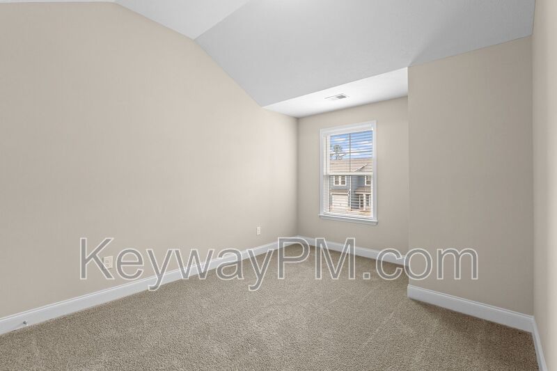 2076 Denmark Avenue SEMiller Landing property image