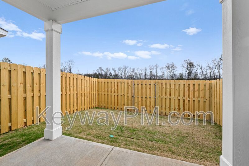 2076 Denmark Avenue SEMiller Landing property image