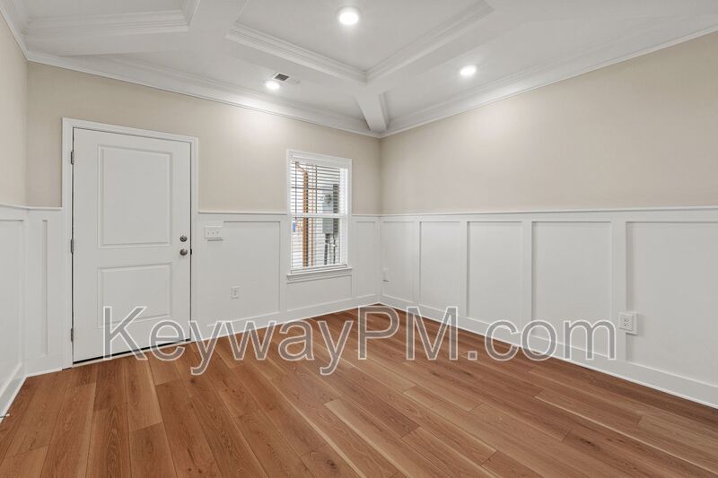 541 Yuma Lane - Village Square property image