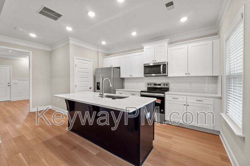 541 Yuma Lane - Village Square property image