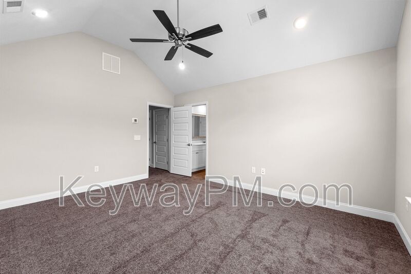 541 Yuma Lane - Village Square property image