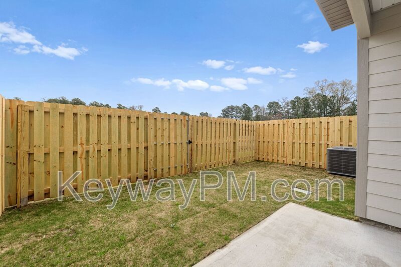 541 Yuma Lane - Village Square property image