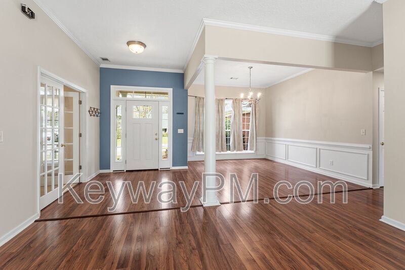 435 Saint Julian Place property image