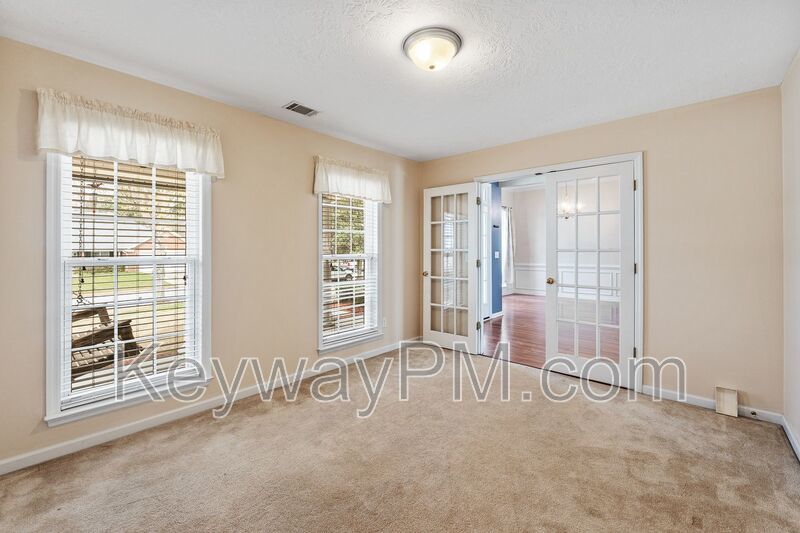 435 Saint Julian Place property image