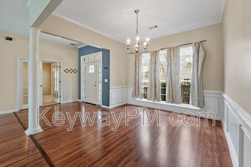 435 Saint Julian Place property image