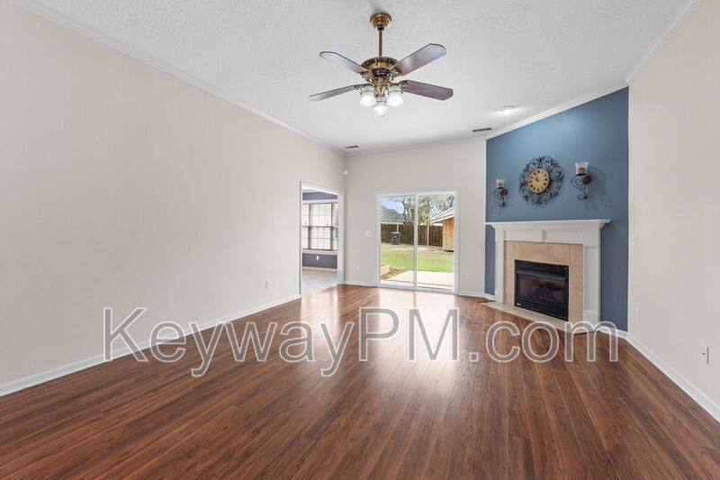 435 Saint Julian Place property image