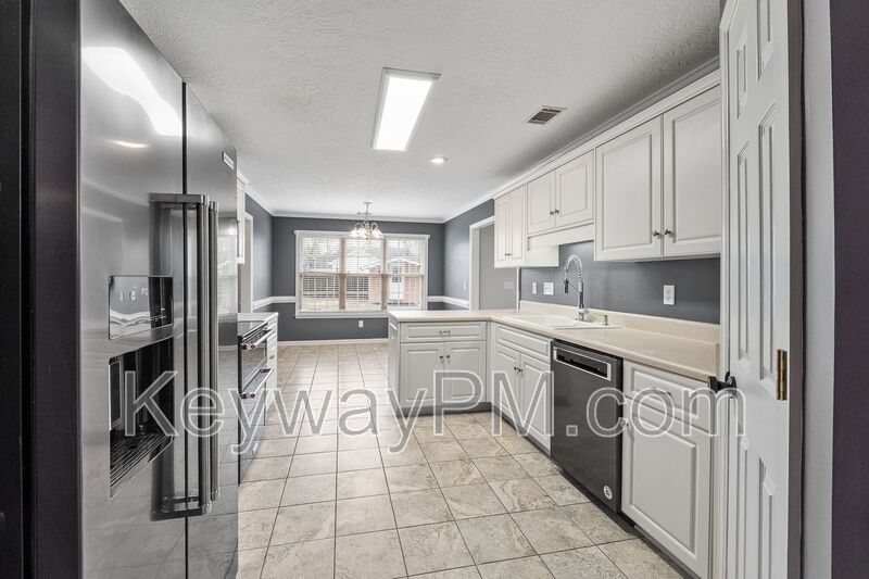 435 Saint Julian Place property image