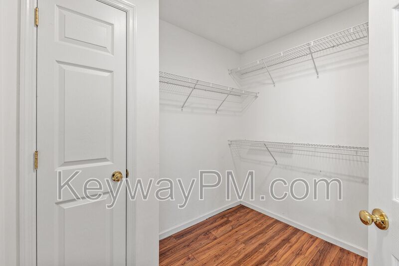 435 Saint Julian Place property image