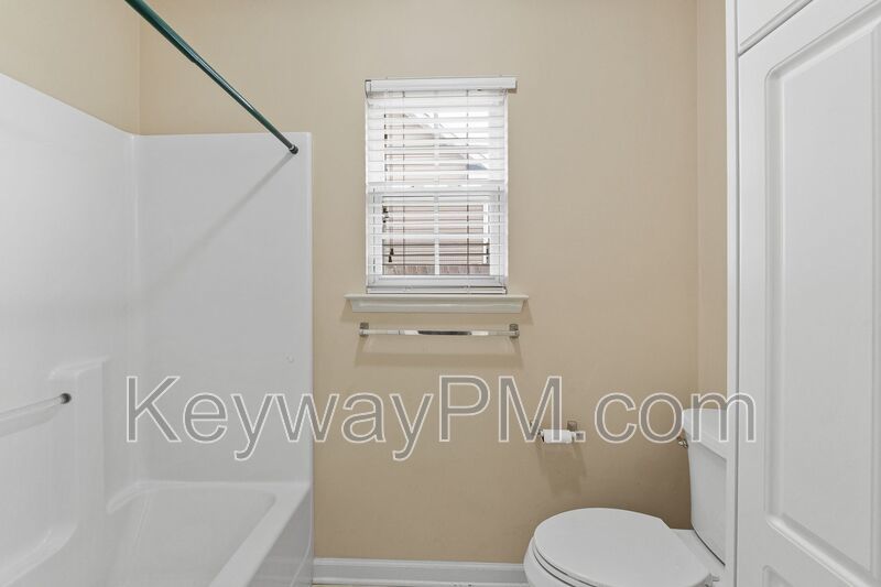 435 Saint Julian Place property image