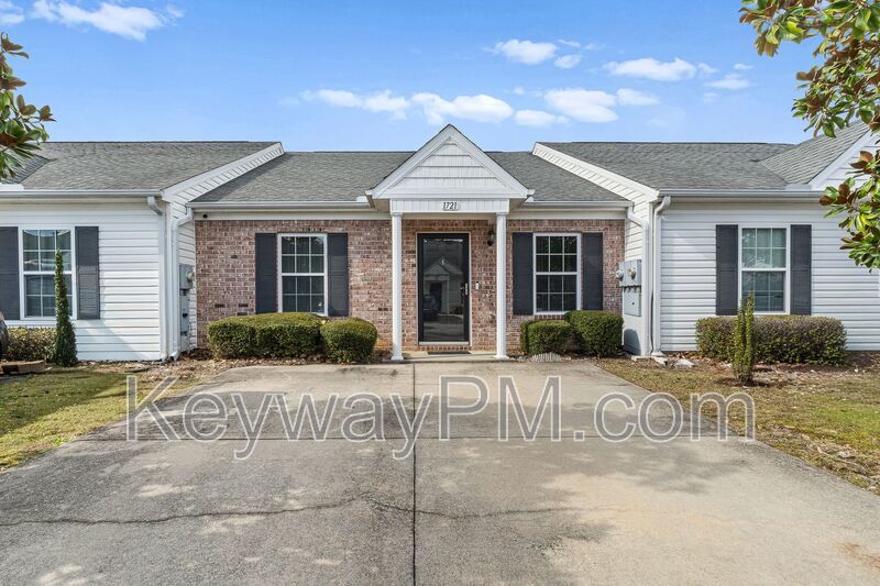 1721 Elizabeth Street - Magnolia Villas property image