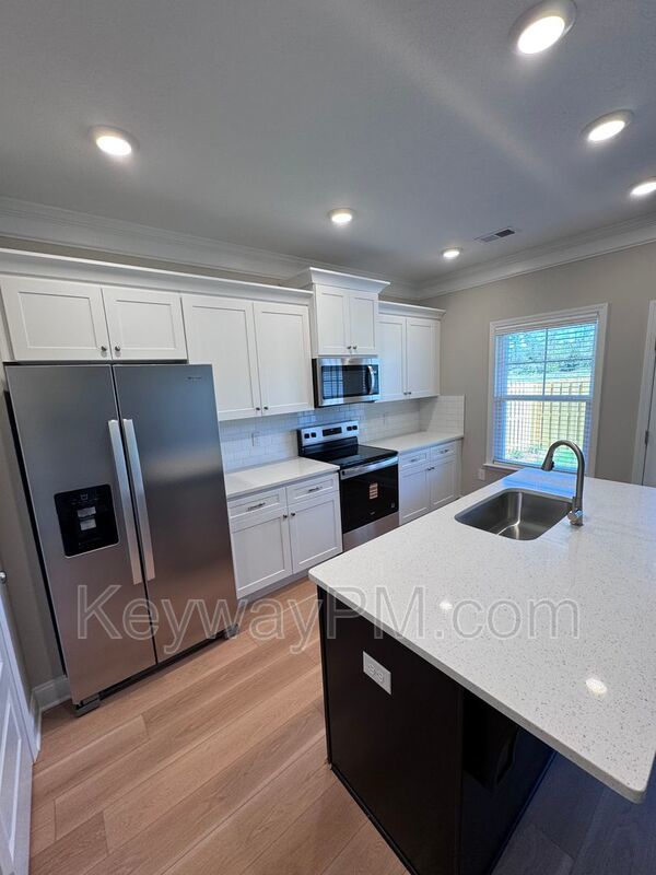 557 Yuma Lane - Village Square property image